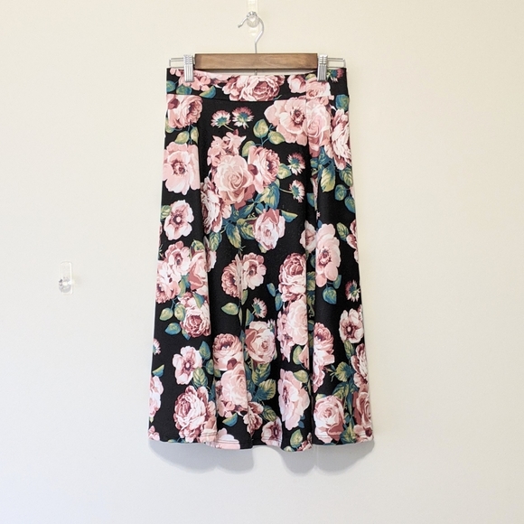 Silhouette NYC Rose Floral Print Skirt, Medium - Picture 3 of 5